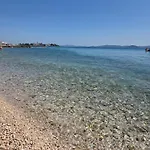 La&ma Zára